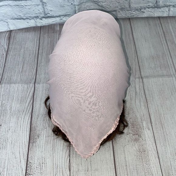 Vintage 1960’s Sheer head scarf with scallop embroidery edging light pink - Picture 3 of 9